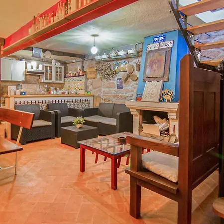 Stunning In A Peroxa With Wifi La Peroja